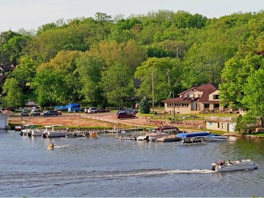 Summer's Day at The Lauderdale Landing