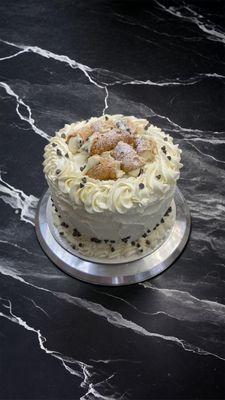 Cannoli cake