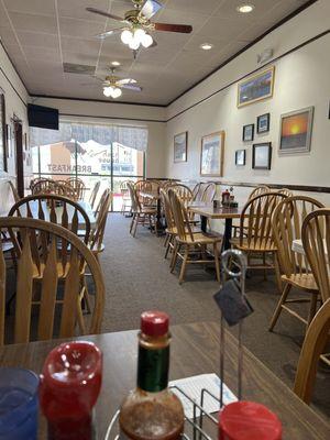 Dining room of memories! How many breakfast meetings we had here!