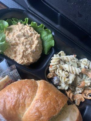 Buffalo scoop and pasta salad