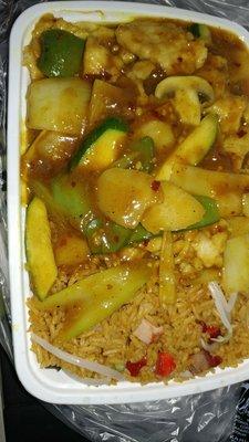 The Chicken Curry with vegetables as it landed. Hot, spicy, crunchy, delicious. Gotta be good for you, right?