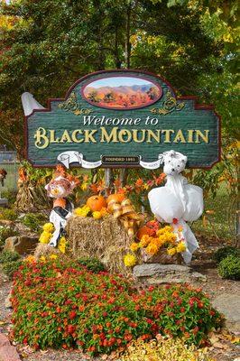 Black Mountain Sign