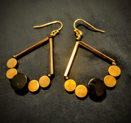 Gold and black agate earrings