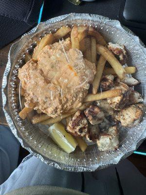 Chicken platter with spicy fries