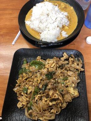 Drunken Noodles and the yellow curry