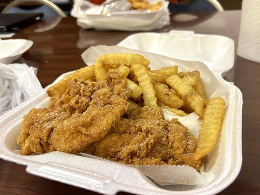 3-piece Tenders w fries