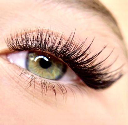 Volume lashes