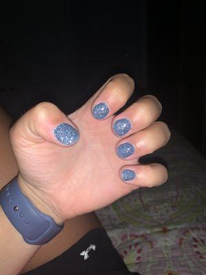 Dip gel manicure