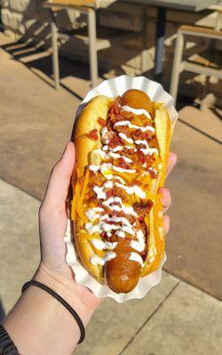 Loaded baked potato dog Tater tots, sour cream, bacon bits, and cheddar cheese IG: @the_n.c_foodie