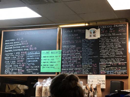 The breakfast menu (left) and drink menu (right)