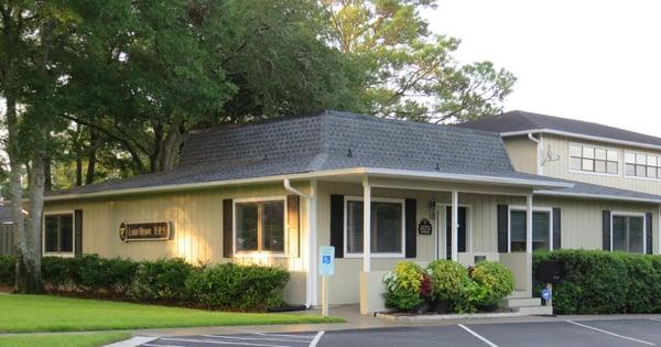 The office of Southport Dental Care / Dr. Larry L Hemby