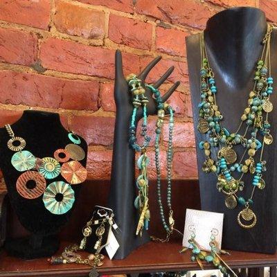 Owensboro, KY
Home Decor, Fashion, Jewelry, Bags, Purses, & Other Accessories