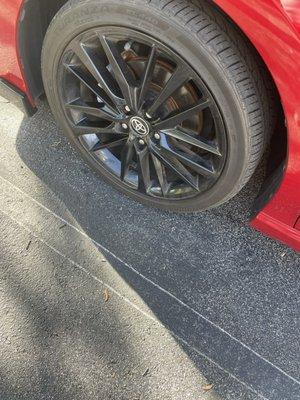 Tires not shined, rims not cleaned