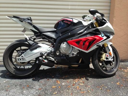 BMW S1000RR with with recently installed Austin Racing V2 full exhaust system.