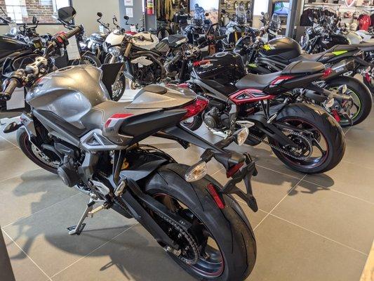 Motorcycles for sale at MotoEuropa, Saint Louis