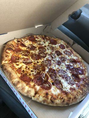 Pepperoni pizza cut oddly