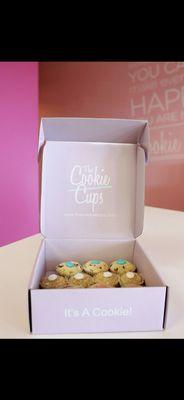 Our signature gift box- complete with cookie cups!