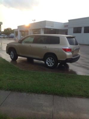 10/12/13 Saturday Evening @ at corner of Blvd 26 & Colorado Blvd