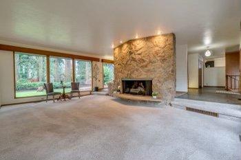 Carpet installation of the living room.