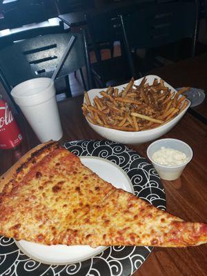 Truffle fries and Cheese pizza