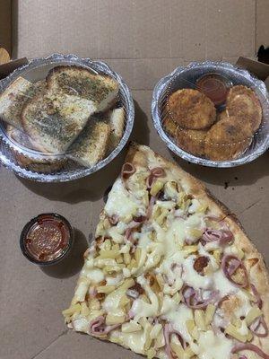 6 Piece Fried Ravioli Hawaiian Pizza slice  Garlic Bread