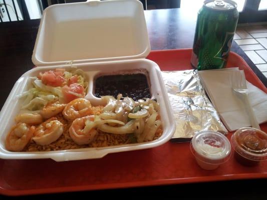 Shrimp fajitas lunch special $6