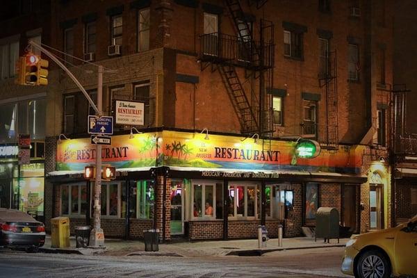 Snowy shot of the outside. Go in for warm food.