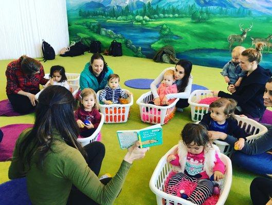 Toddler Talker Class at Bubbles Academy.