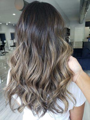 Ashy blonde ombre