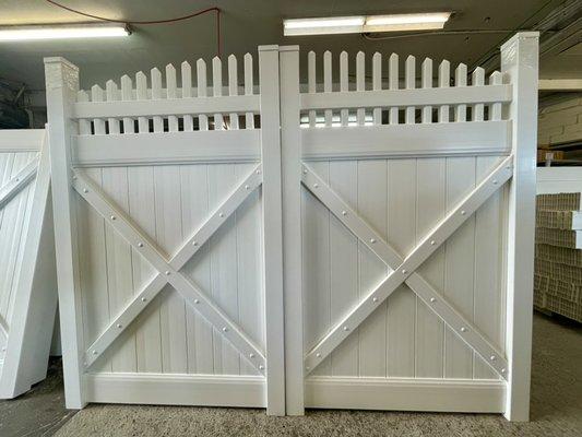 PVC fence and gates made to order. Sales, Service and Installation. (347) 331-0000 ParadiseFenceSupply.com