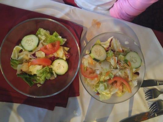 This is the picture of the salads we got. The one on the left is my husbands, half the size if mine.