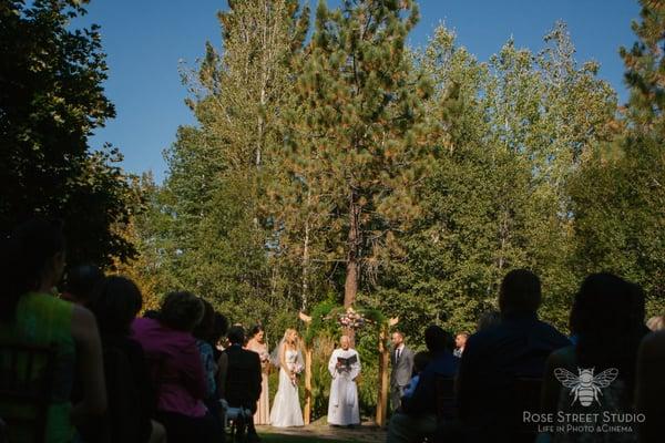 Tahoe Tree Company is an amazing venue for a wedding!  (photo: Rose Street Studio)