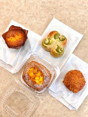 mango danish pastry, mango muffin, green tea pan, beef curry pan (07/2022)