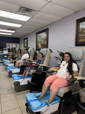 Mani/pedi party