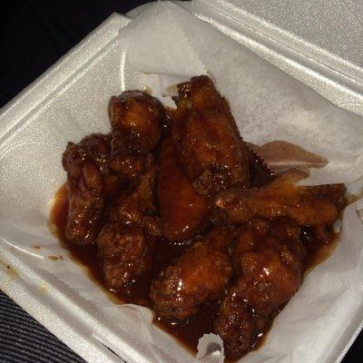 Bbq wings , absolutely delicious.