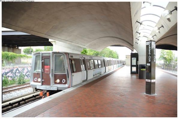 the platform at the Brookland-CUA Station (photo by David Pirmann, 2011)