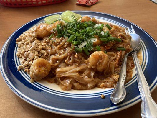 Shrimp Pad Thai Chicken