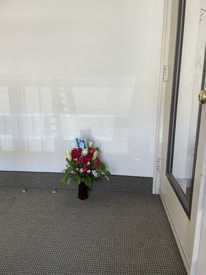 This is the flower we left at your front door. Those lily haven't bloomed yet. we can change another one but you want to keep it and get ano