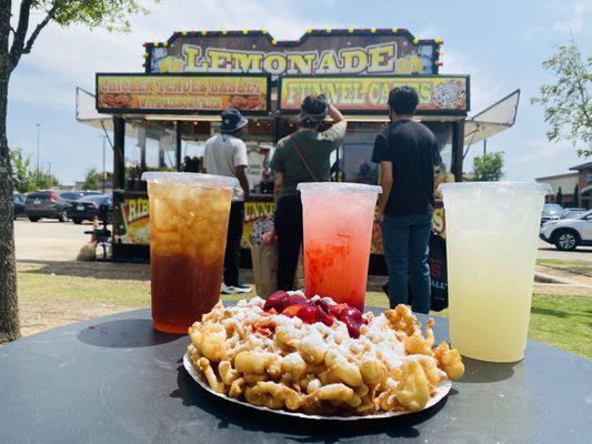 Funnel cakes paired with their thirst-quenching lemonades.