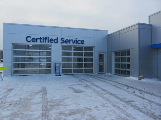 Customer entrance to the service department.  Just drive up and honk to enter.