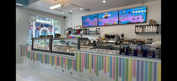 whether you're a local or a visitor to Destin, come visit us at La Cremeria and discover the best ice cream in town