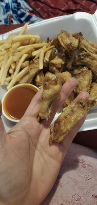 Are they serving frog legs now for wings?