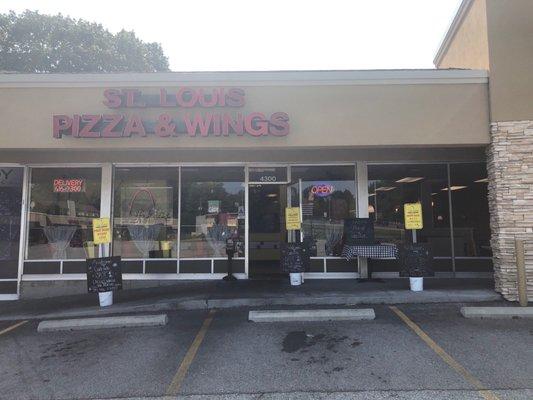 St Louis Pizza & Wings