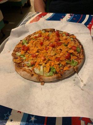 Small taco pizza