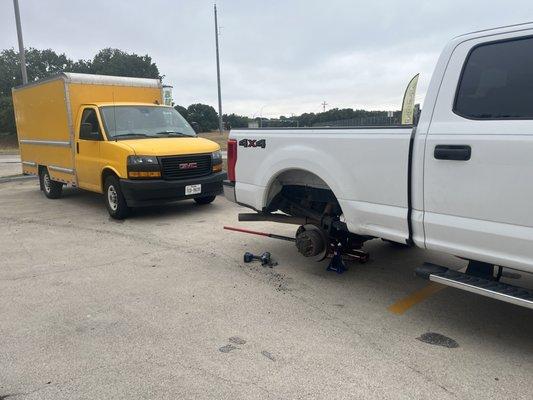 Mobile Tire Replacement on F-350 located in Arlington