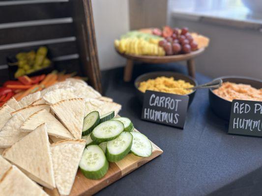 House made Hummus and crudité