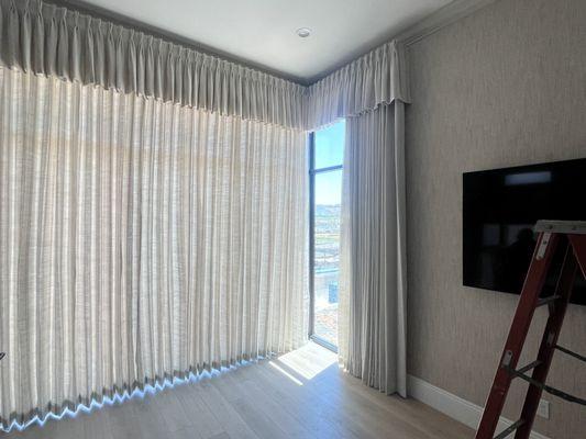 Electric shades and stationary valances