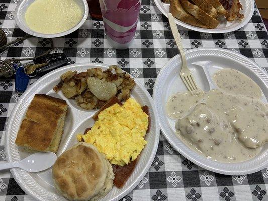 Everything here was well cooked but the gravy was a bit cold. The potatoes were fantastic!