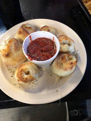 Garlic knots