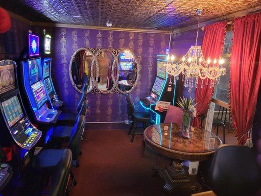 Visit our cozy and Old Time Gaming Parlor with an 1881 Old West Flavor